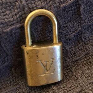 Louis Vuitton Lock #318 (No Key)